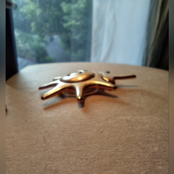 Beach brooches - Picture 4 of 10